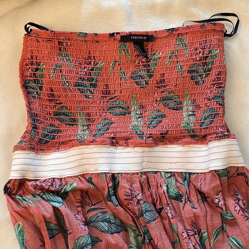Dress - Picture 6 of 9